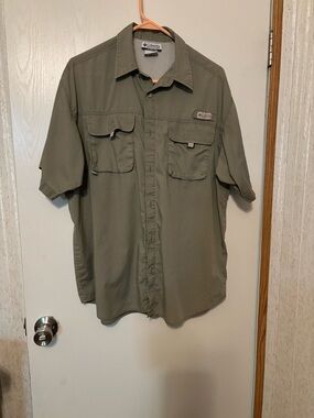Columbia Men’s Short Sleeve Button-Down Shirt - Olive
